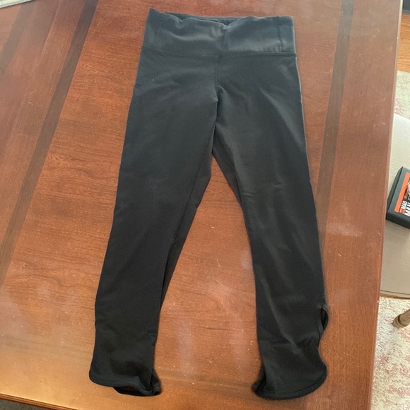 Lululemon cropped leggings - Picture 1 of 7